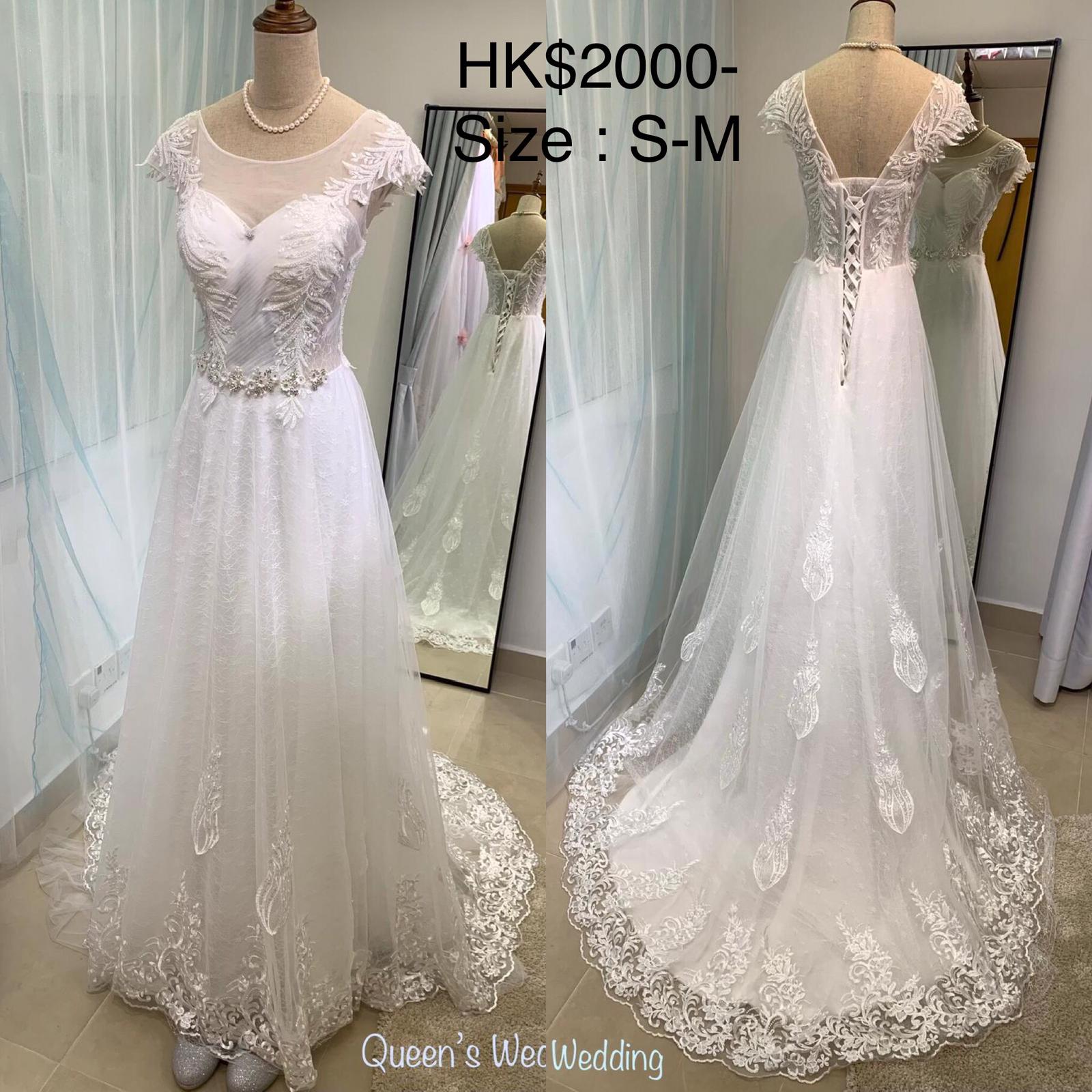 婚禮統籌師Queeny Ng之媒體報導: 全新全水晶婚紗